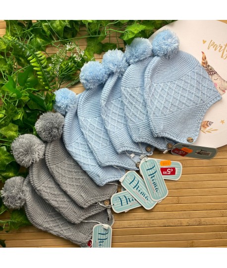 Gorro pompón celeste