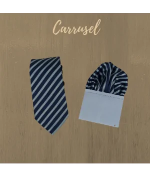 Corbata azul marino